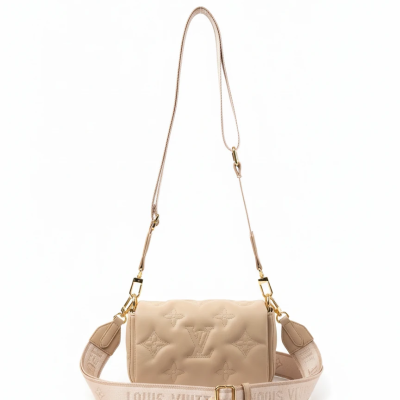 کیف دوشی زنانه مدل «لُوِسا لوکس» – کیف با طرح برجسته