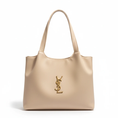 کیف زنانه مدل «لُوِسا کلاسیک» – طراحی کیف دوشی چرمی مینیمال با لوگوی فلزی